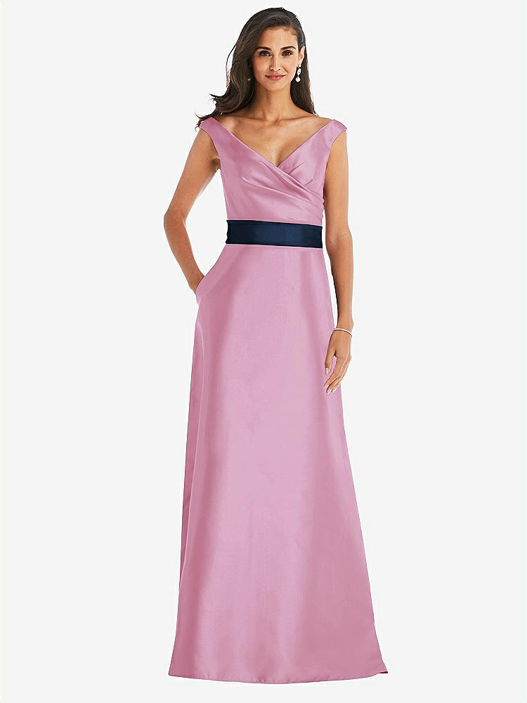 【STYLE: D811】オフショルダー ドレープ ラップ サテン マキシ ドレス - パウダーピンク & ミッドナイトネイビー 背面