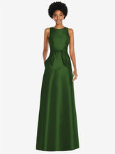 【STYLE: D825】宝石ネック Vバック マキシ丈ドレス - ケルティック 背面