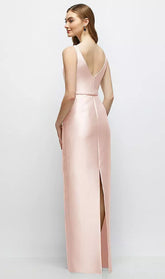 【D881】 ボートネックのサテンコラムドレス、リボン飾りのスキニーベルト - blush Back View