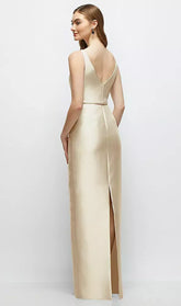 【D881】 ボートネックのサテンコラムドレス、リボン飾りのスキニーベルト - champagne Back View
