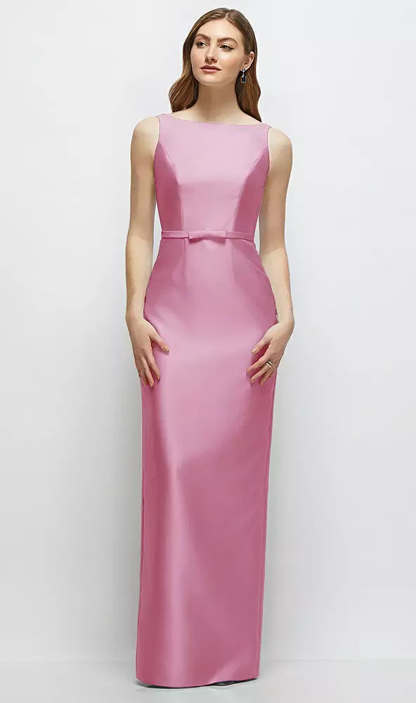 【D881】 ボートネックのサテンコラムドレス、リボン飾りのスキニーベルト - powder pink