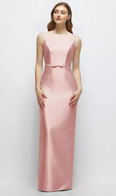 【D881】 ボートネックのサテンコラムドレス、リボン飾りのスキニーベルト - rose