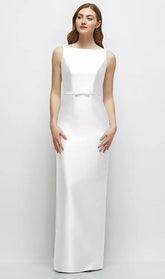 【D881】 ボートネックのサテンコラムドレス、リボン飾りのスキニーベルト - white