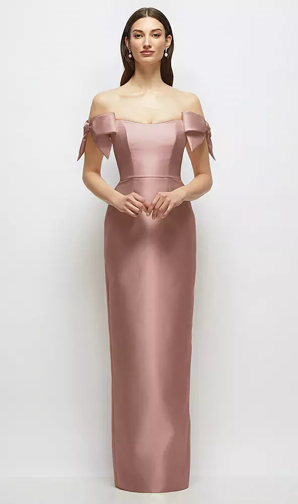 【D883】 シルバードーブのオフショルダーボウが付いたバスクネックのサテンコラムマキシドレス