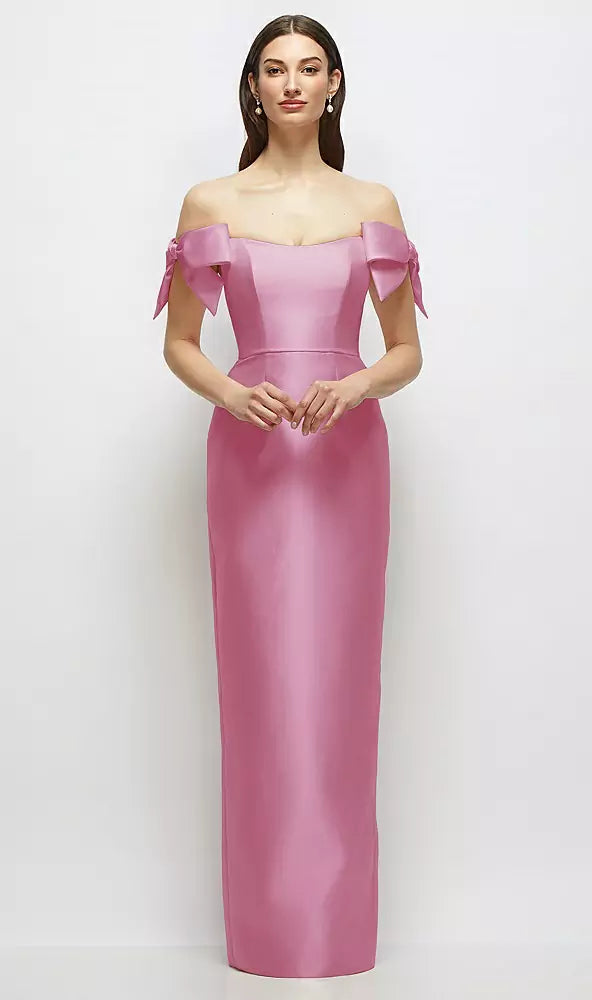 【D883】 シルバードーブのオフショルダーボウが付いたバスクネックのサテンコラムマキシドレス