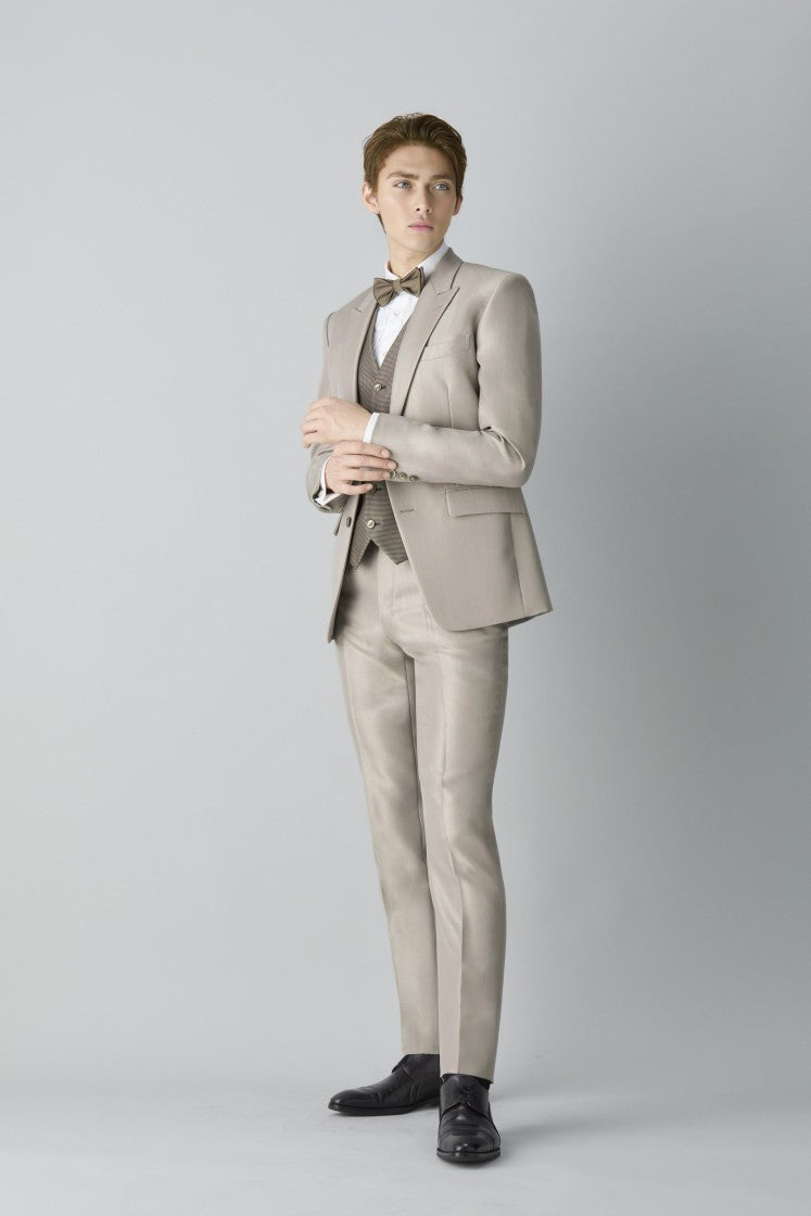 20428 TUXEDO