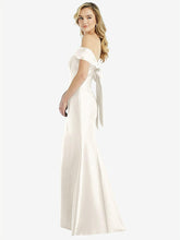 【STYLE: D793】ショルダーリボン サテン トランペットドレス - アイボリー 背面