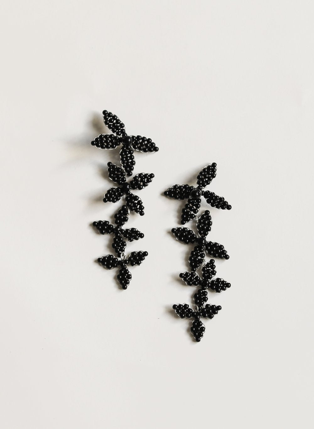 【A.B. ELLIE(エイビーエリー)】ロングピアス HEARTBREAK HARLOW EARRING