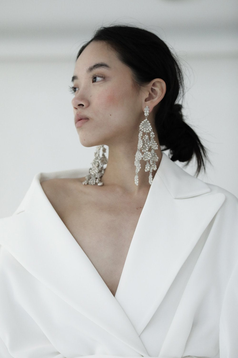 【A.B. ELLIE(エイビーエリー)】ロングピアス MARGOT CHANDELIER EARRINGS