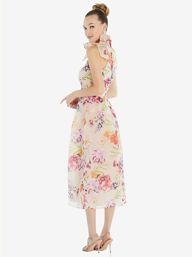 【NEW】【STYLE: D833FP】スカーフタイ ハイネック ホルター ピンク 花 オルガンディ ミディ ドレス【COLOR: Penelope Floral Print】【SIZE: 00-30W】