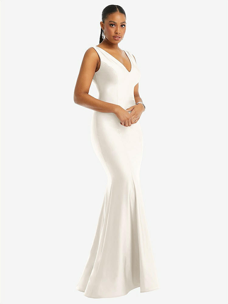 【NEW】【STYLE: CS100】Shirred 肩 ストレッチ サテン 人魚 ドレス わずかな 電車【COLOR: Ivory】【SIZE: 00-30W】