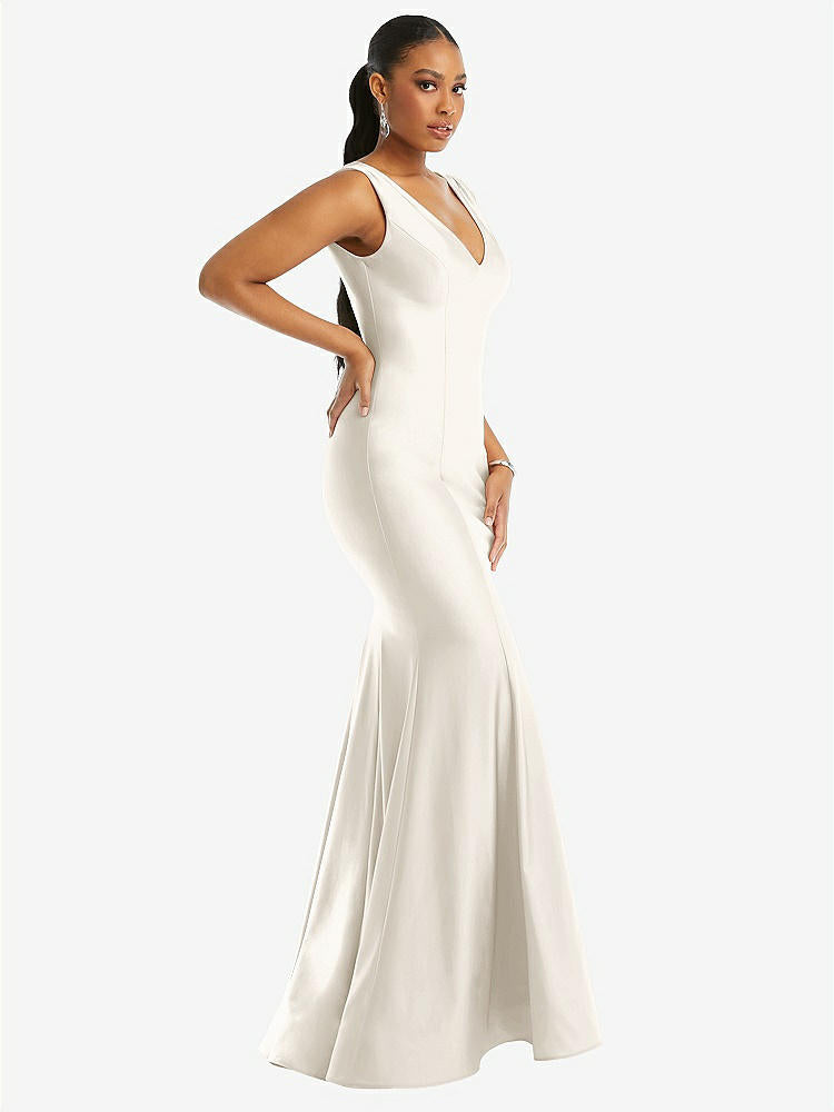 【NEW】【STYLE: CS100】Shirred 肩 ストレッチ サテン 人魚 ドレス わずかな 電車【COLOR: Ivory】【SIZE: 00-30W】