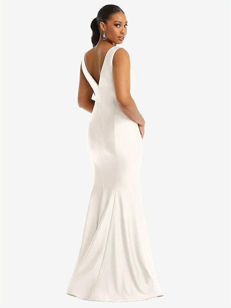 【NEW】【STYLE: CS100】Shirred 肩 ストレッチ サテン 人魚 ドレス わずかな 電車【COLOR: Ivory】【SIZE: 00-30W】