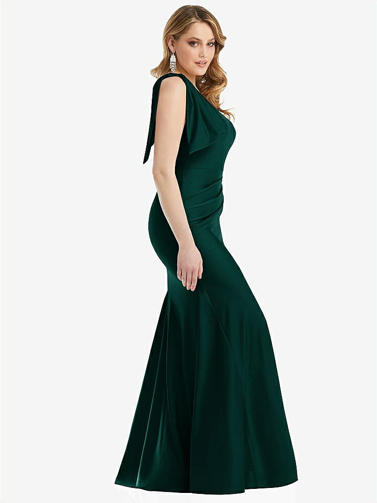 【NEW】【STYLE: CS108】カスケード 弓 ワンショルダー ストレッチ サテン 人魚 ドレス わずかな 電車【COLOR: Evergreen】【SIZE: 00-30W】