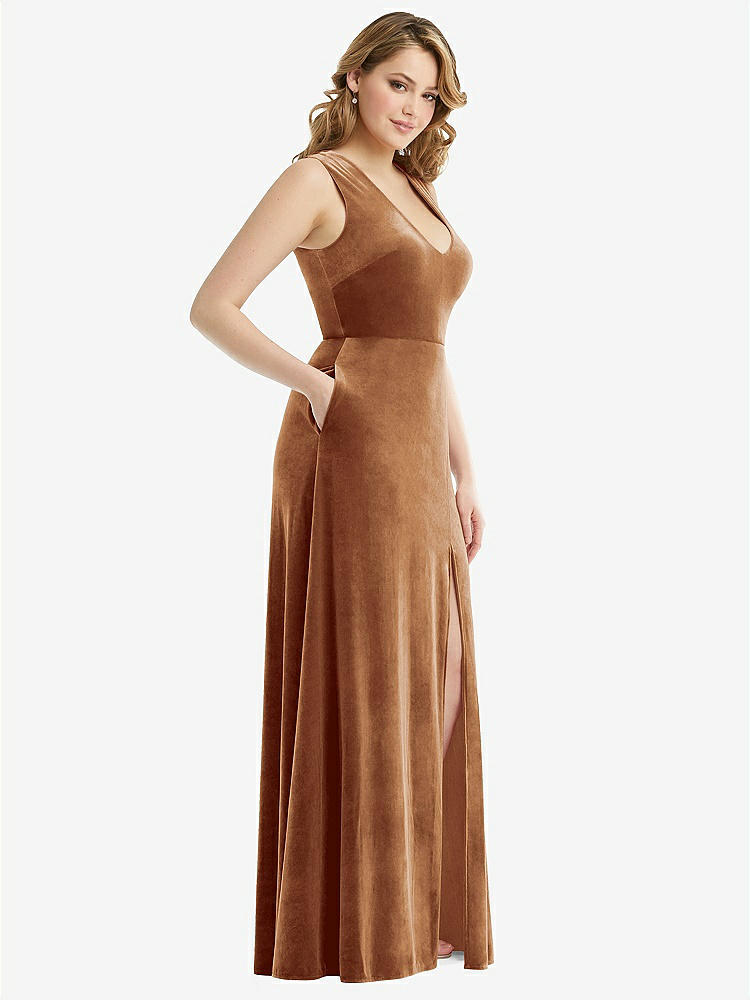 【NEW】【STYLE: 6871】ディープ V-Neveless Velvet Maxi ドレス ポケット付き【COLOR: Golden Almond】【SIZE: 00-30W】