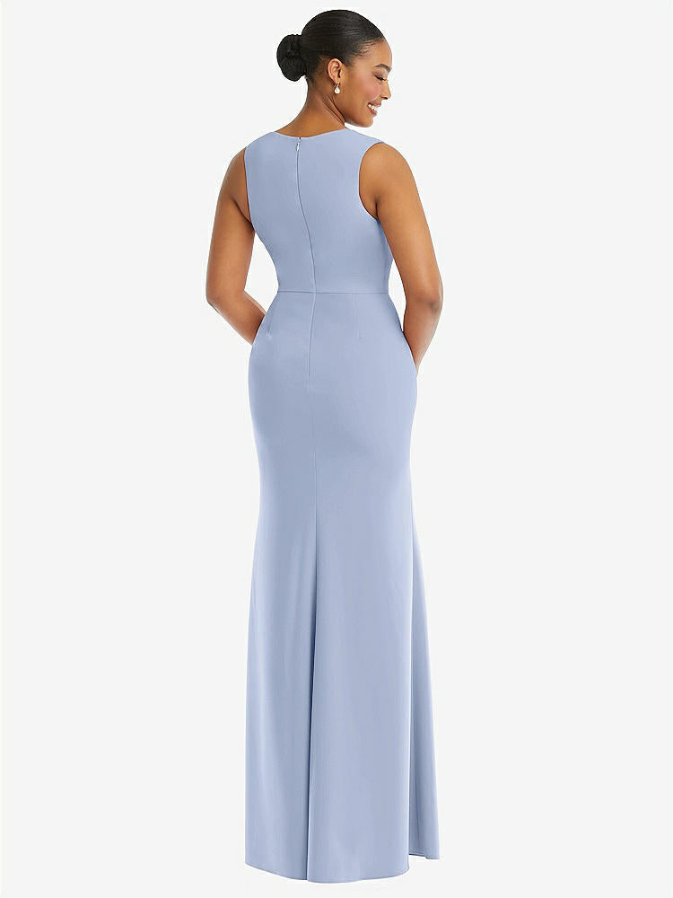 【STYLE: TH111】Deep V-Neck Closed Back Crepe Trumpet Gown with Front Slit【COLOR: Sky Blue】