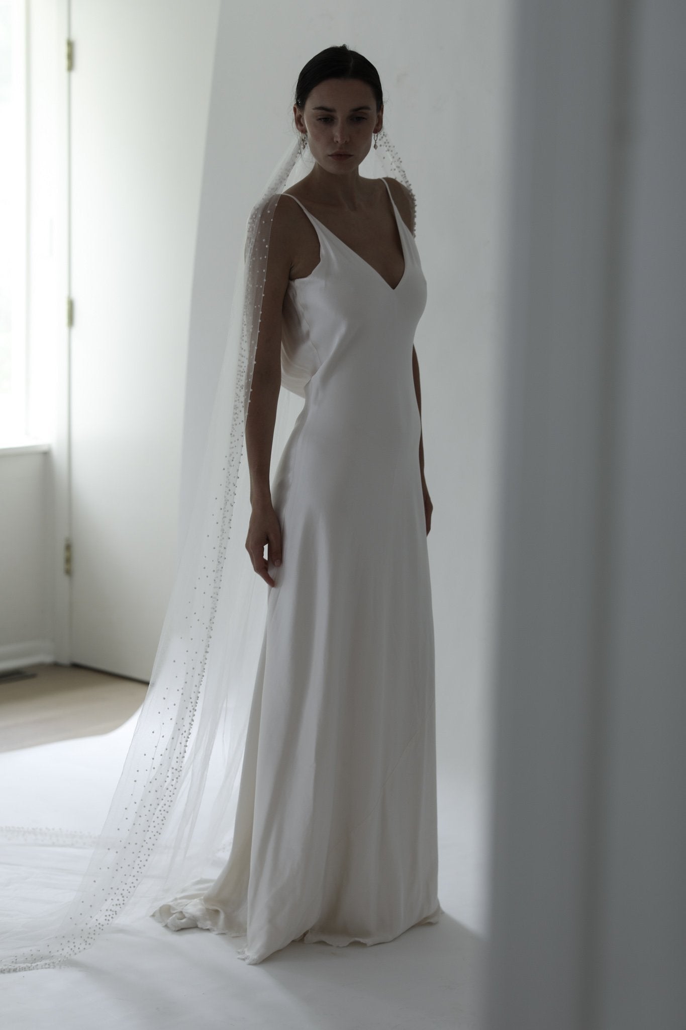 【新】【A.B. ELLIE】 Hayden Pearl Edge Veil