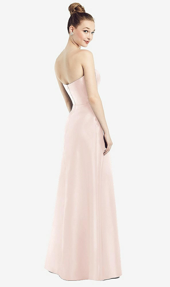 【NEW】【STYLE: D774】ストラップレス ノッチ サテン ガウン ポケット付き【COLOR: Blush】【SIZE: 00-30W】
