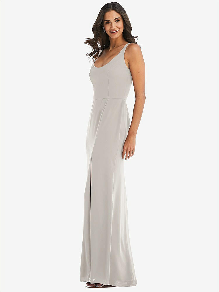 【STYLE: 1550】Scoop Neck Open-Back Trumpet Gown【COLOR: Oyster】