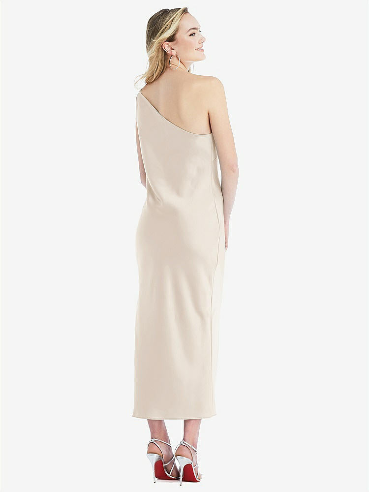 【NEW】【STYLE: 8202】ワンショルダー 非対称 MIDI スリップ ドレス【COLOR: Oat】【SIZE: 00-30W】