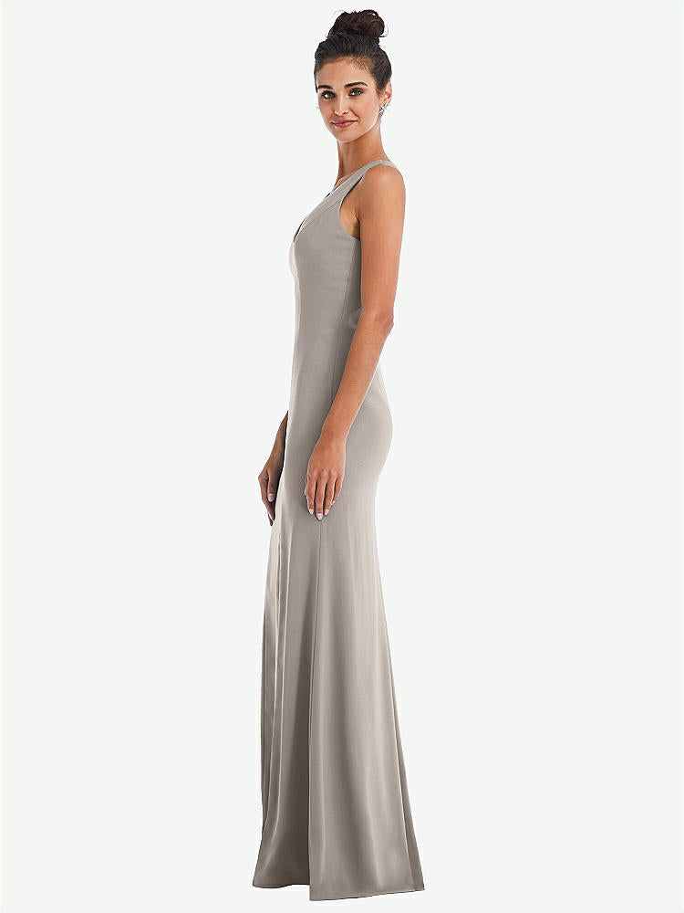 【NEW】【STYLE: TH050】CRISS-CROSS CUTOUT BACK MAXI ドレス 前面 スリット【COLOR: Taupe】【SIZE: 00-30W】