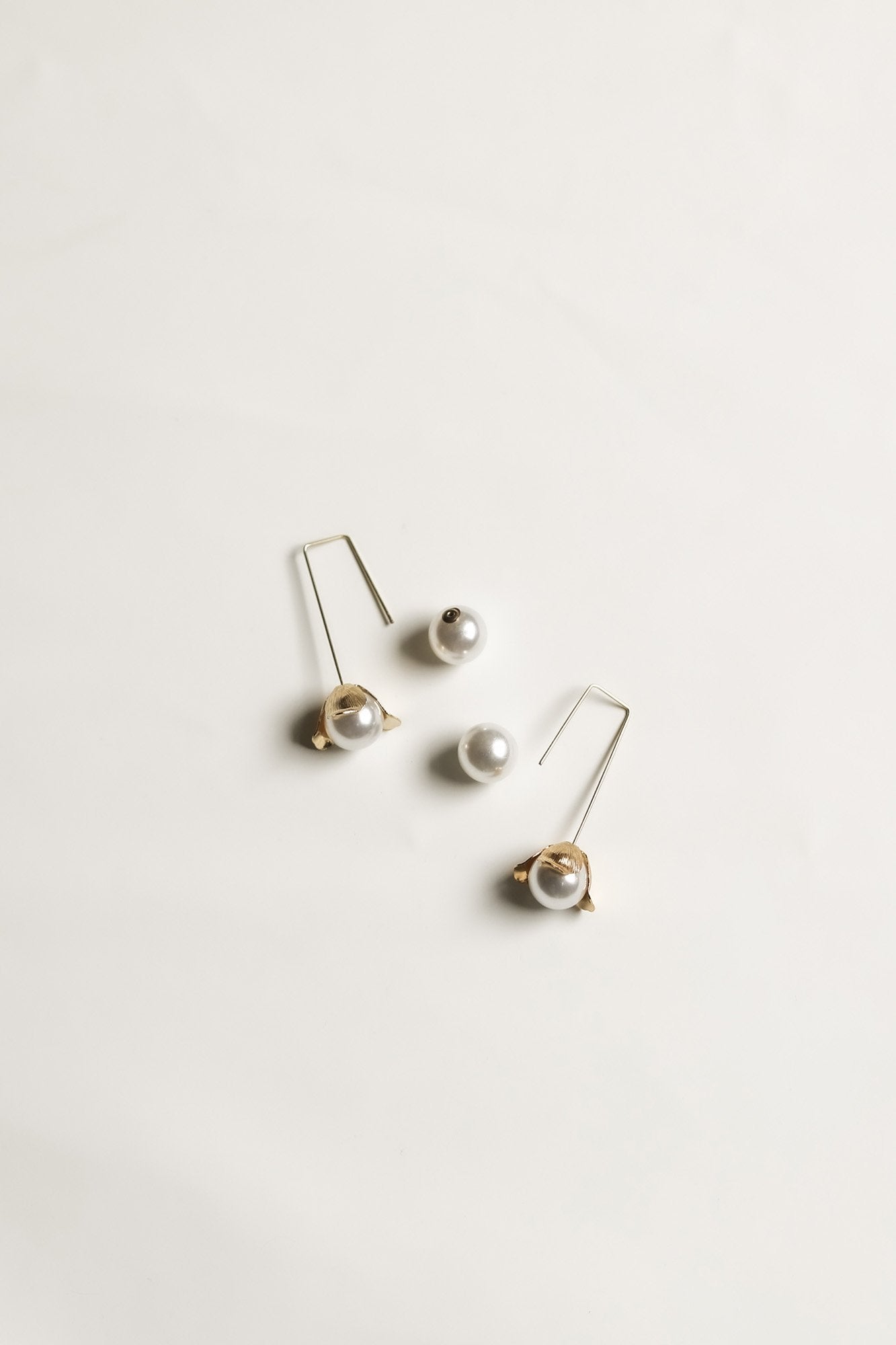 【新】【A.B. ELLIE】 Bardot Earrings