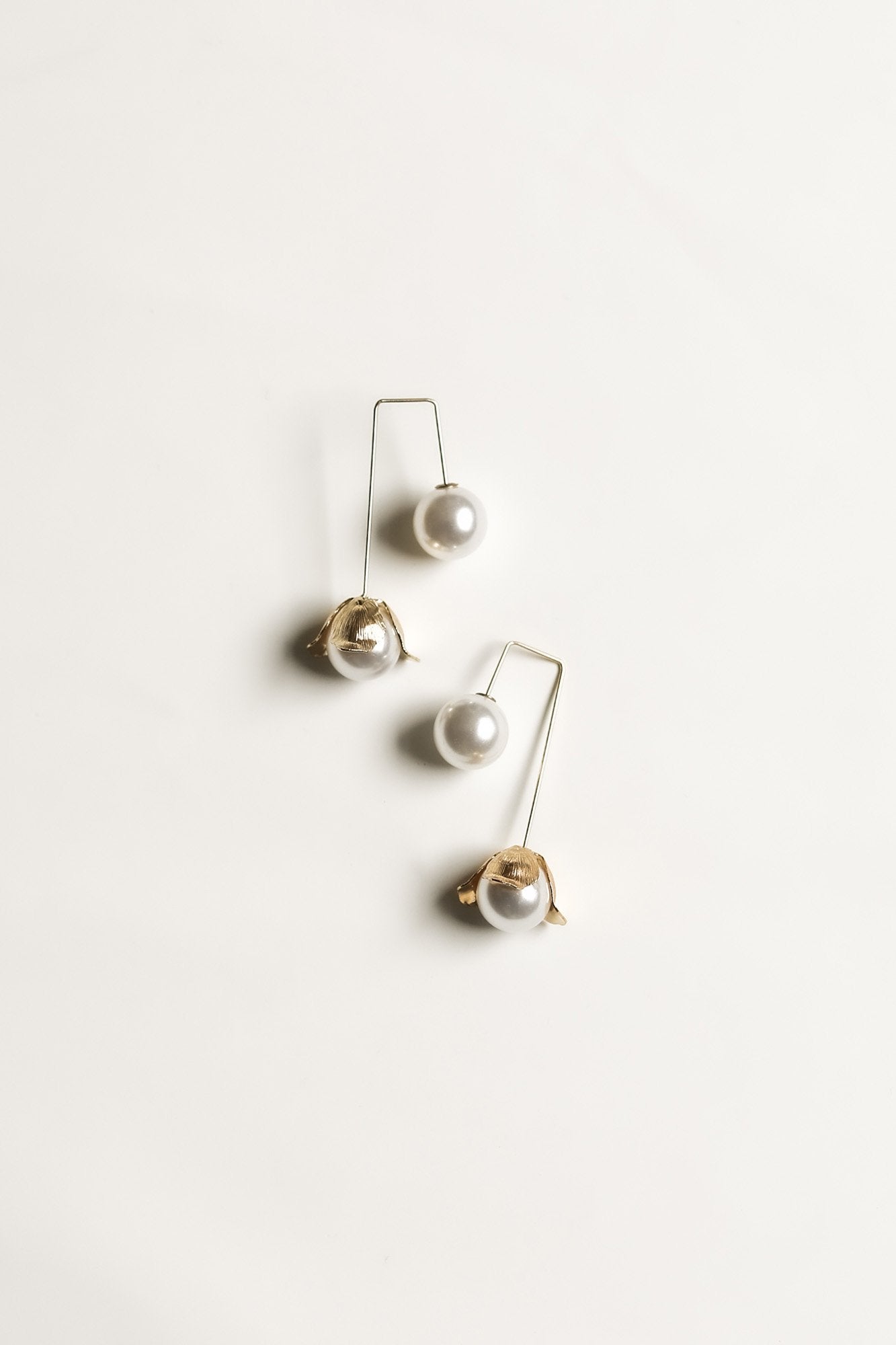 【新】【A.B. ELLIE】 Bardot Earrings