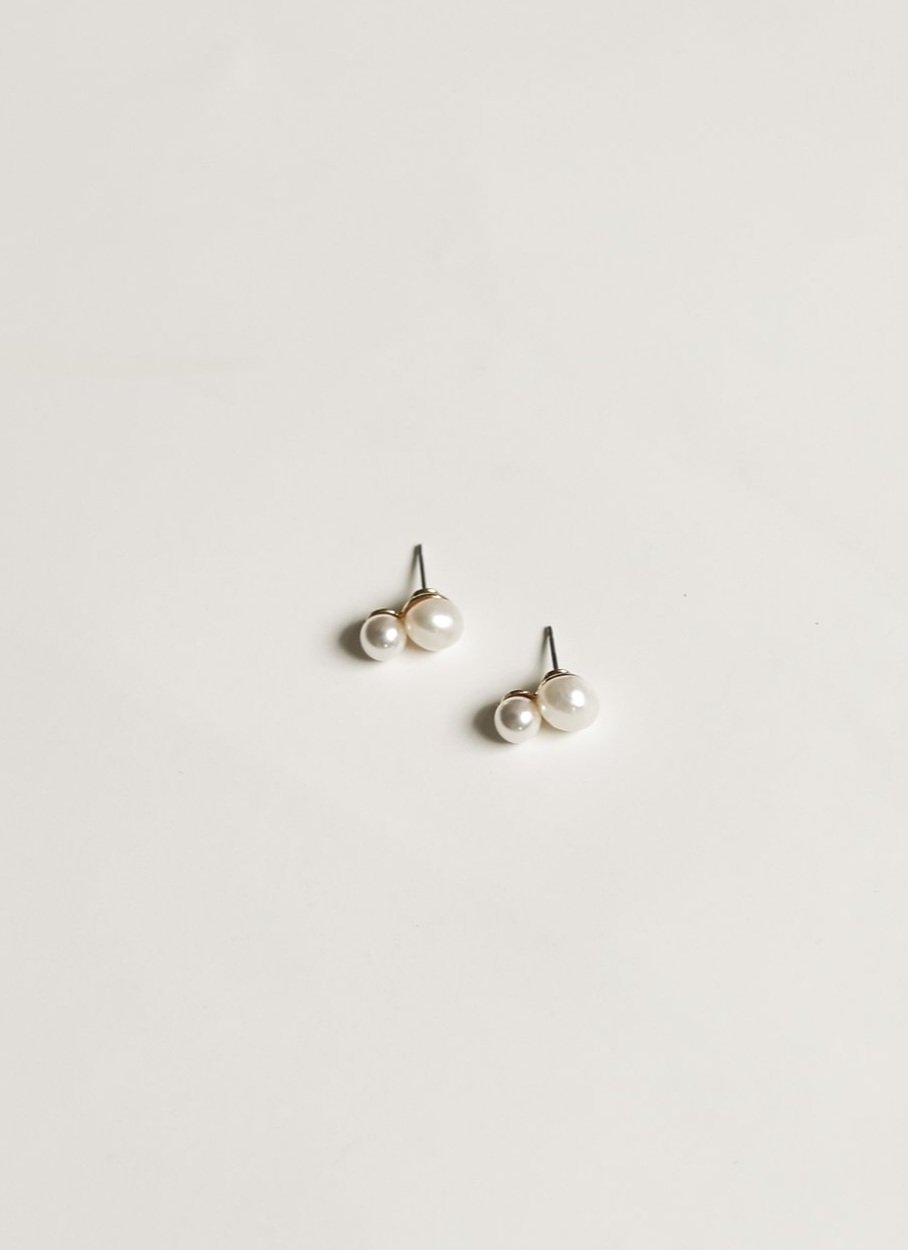 【新】【A.B. ELLIE】 Micro Freshwater Pearl Studs