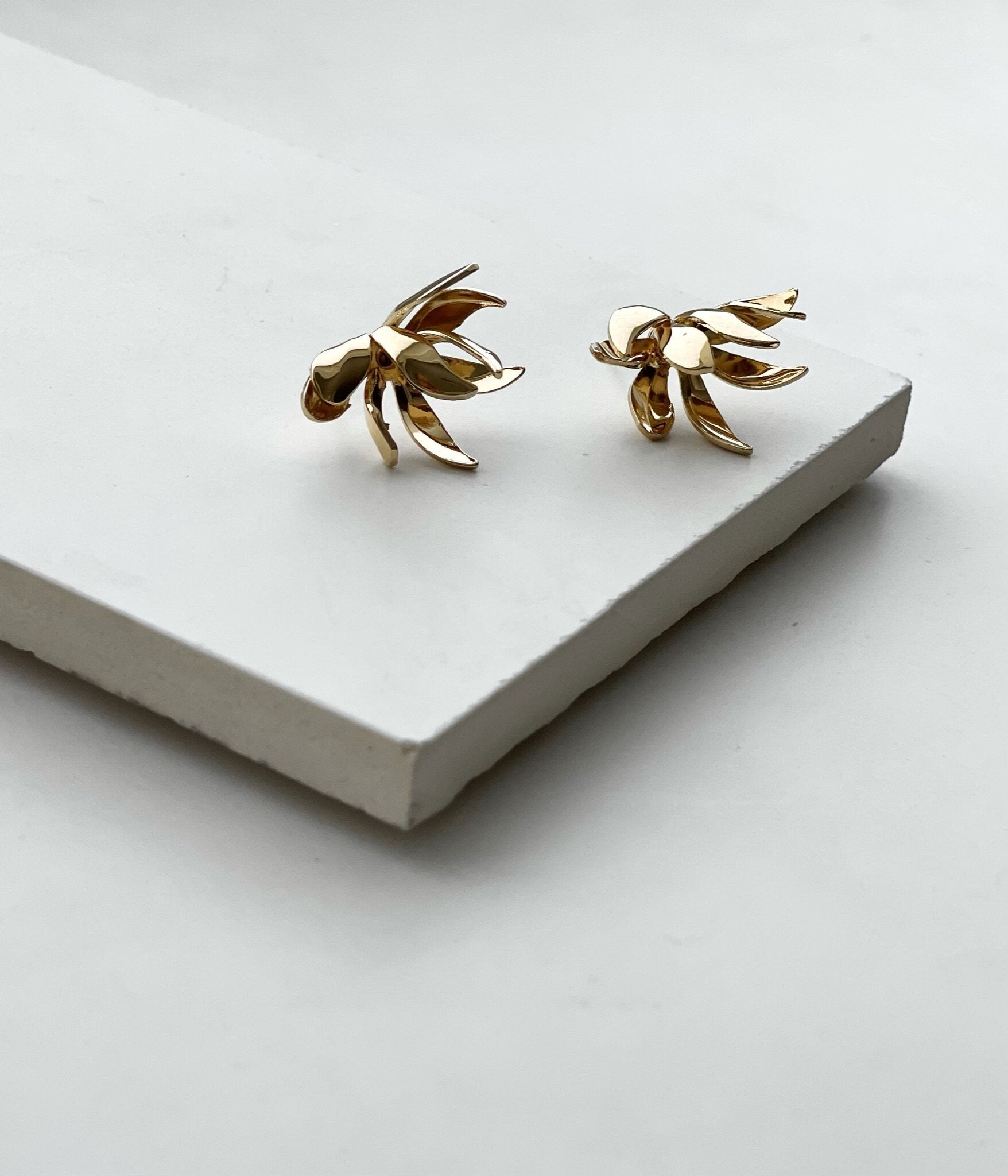 【新】【A.B. ELLIE】 Willow Studs