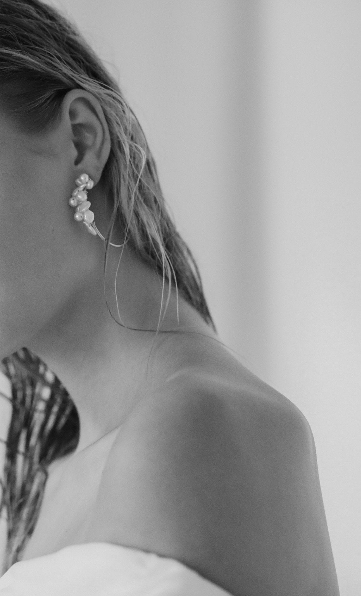 【新】【A.B. ELLIE】 Ari Freshwater Pearl Hoops