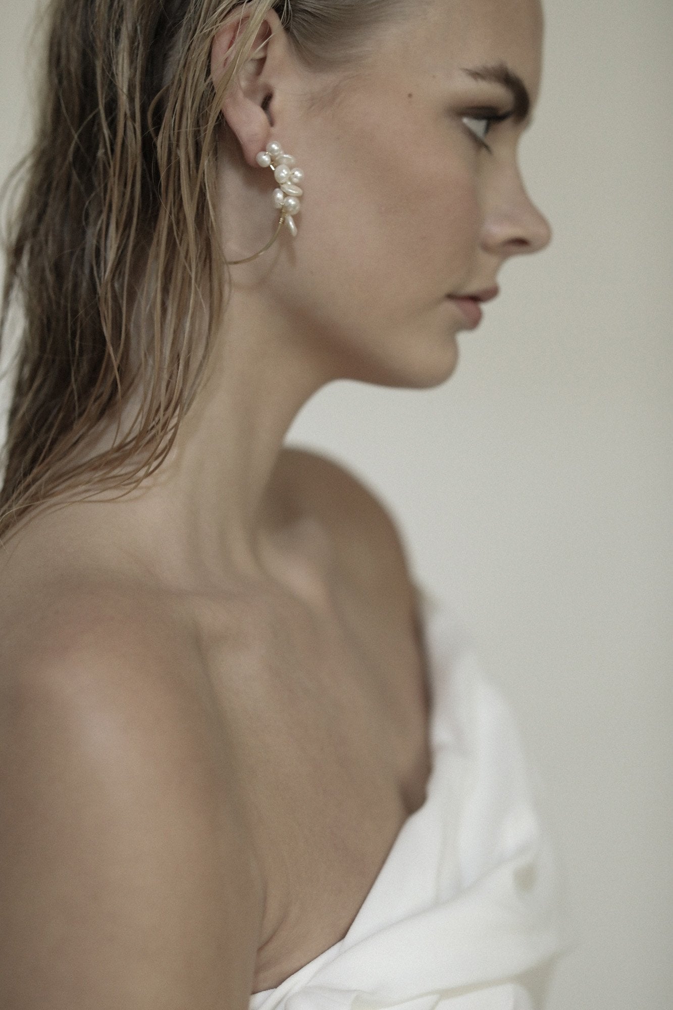 【新】【A.B. ELLIE】 Ari Freshwater Pearl Hoops