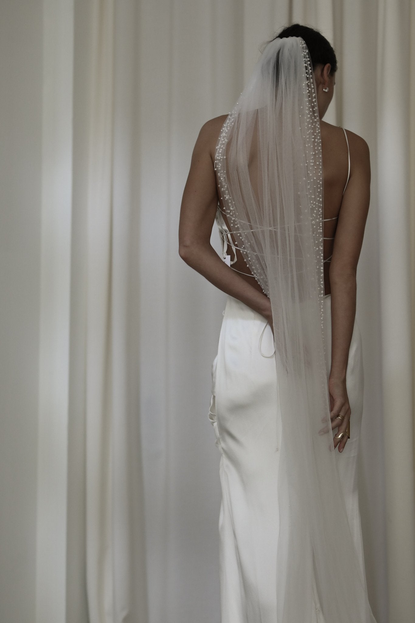 【新】【A.B. ELLIE】 Hayden Pearl Edge Veil