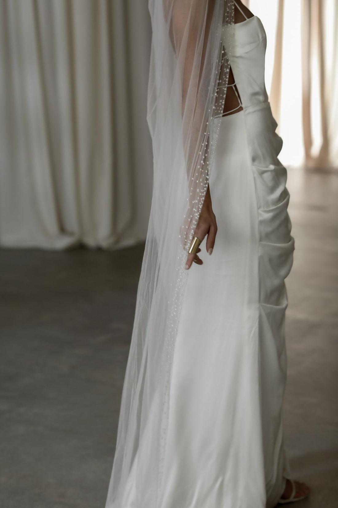 【新】【A.B. ELLIE】 Hayden Pearl Edge Veil