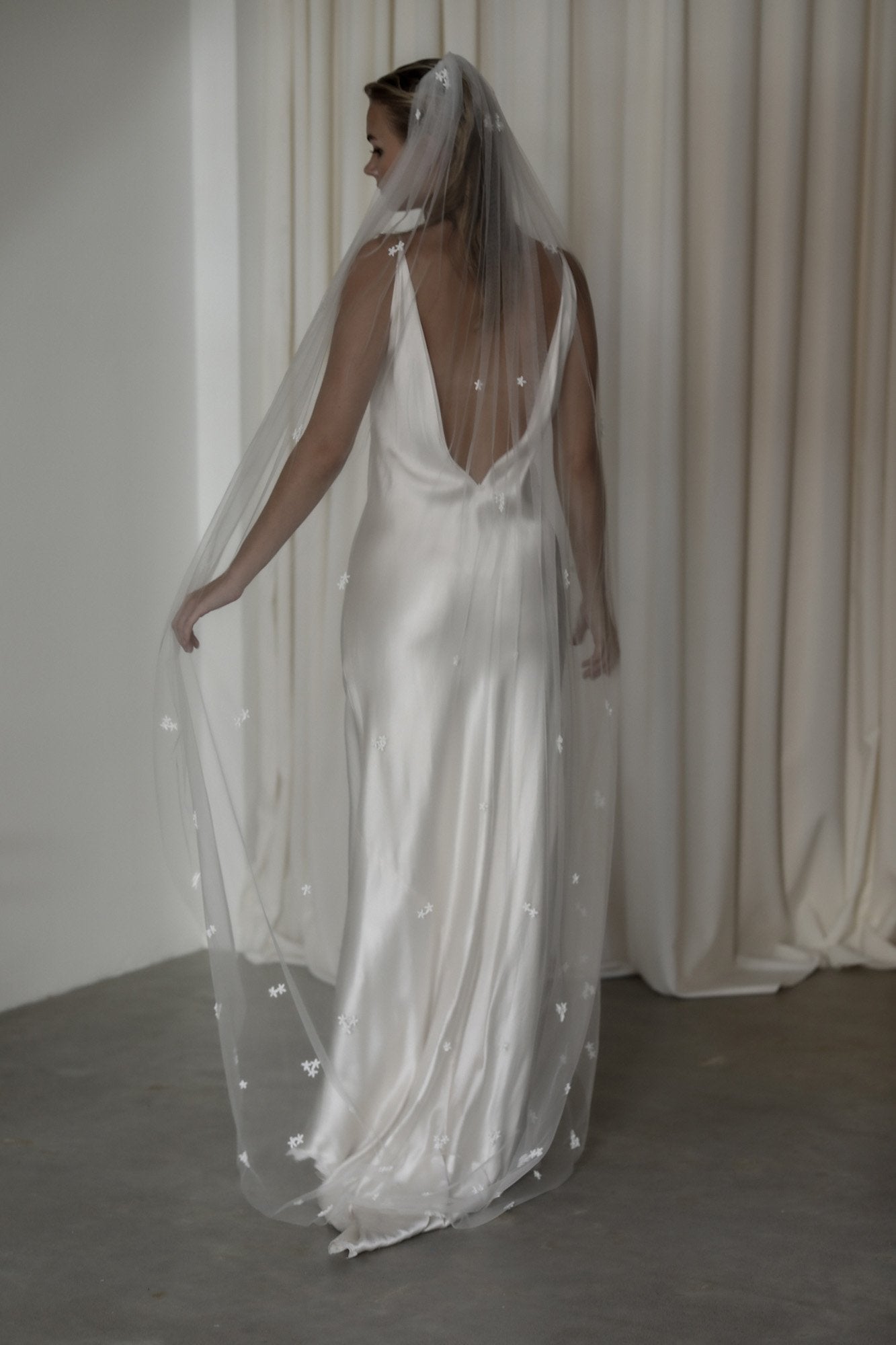 【新】【A.B. ELLIE】 Aster Raffia Veil
