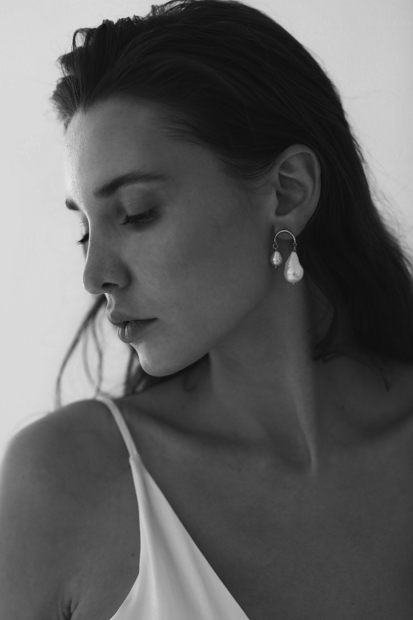 【新】【A.B. ELLIE】 Baroque Asymmetrical Drop