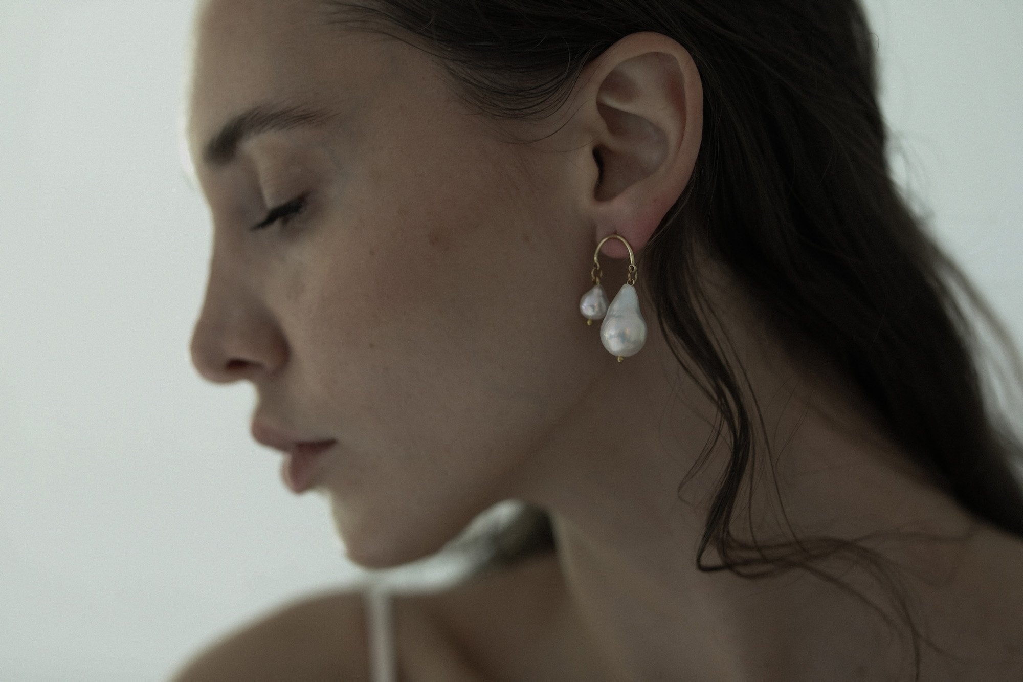 【新】【A.B. ELLIE】 Baroque Asymmetrical Drop