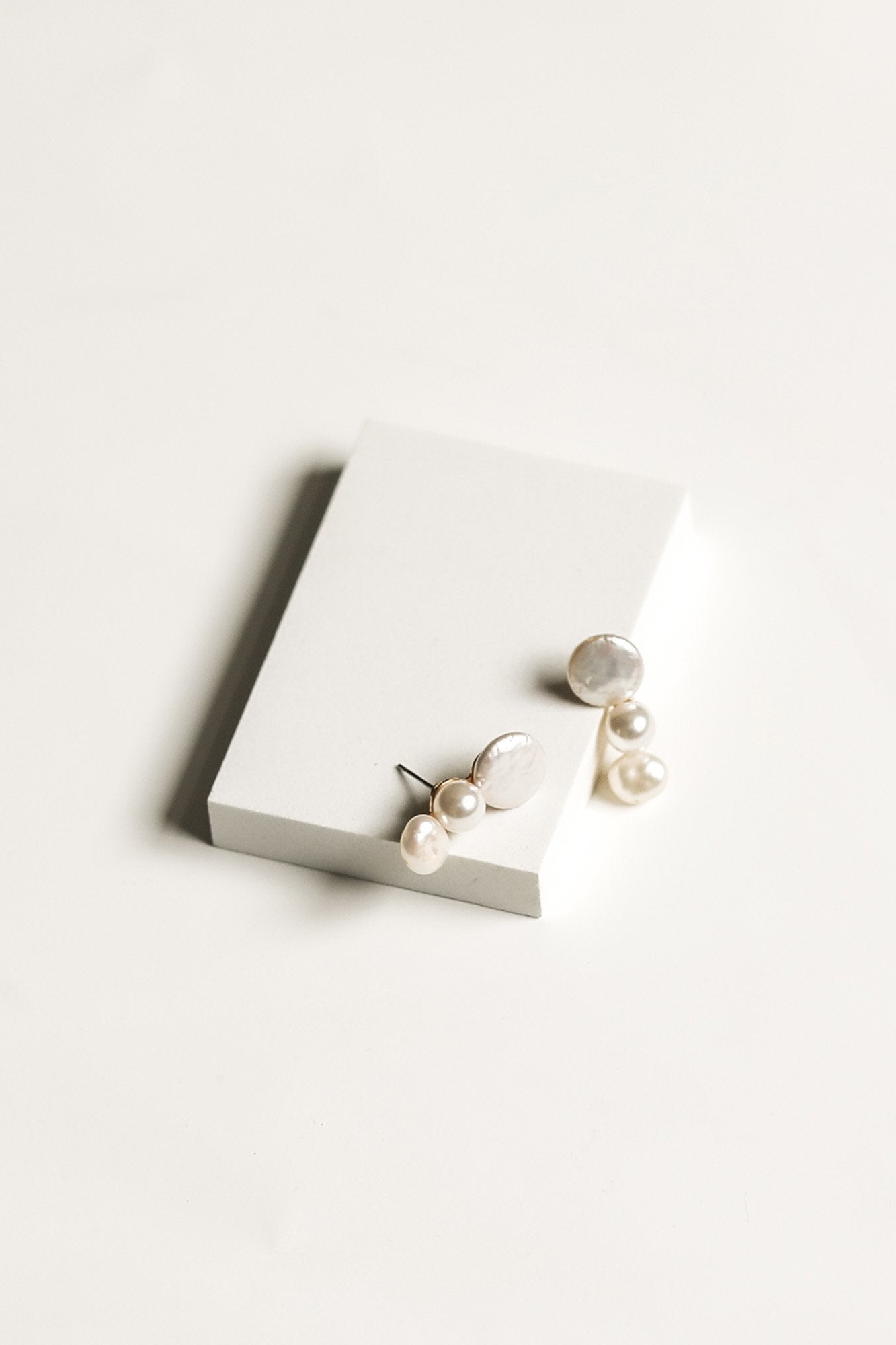【新】【A.B. ELLIE】 Baroque Stud Climbers