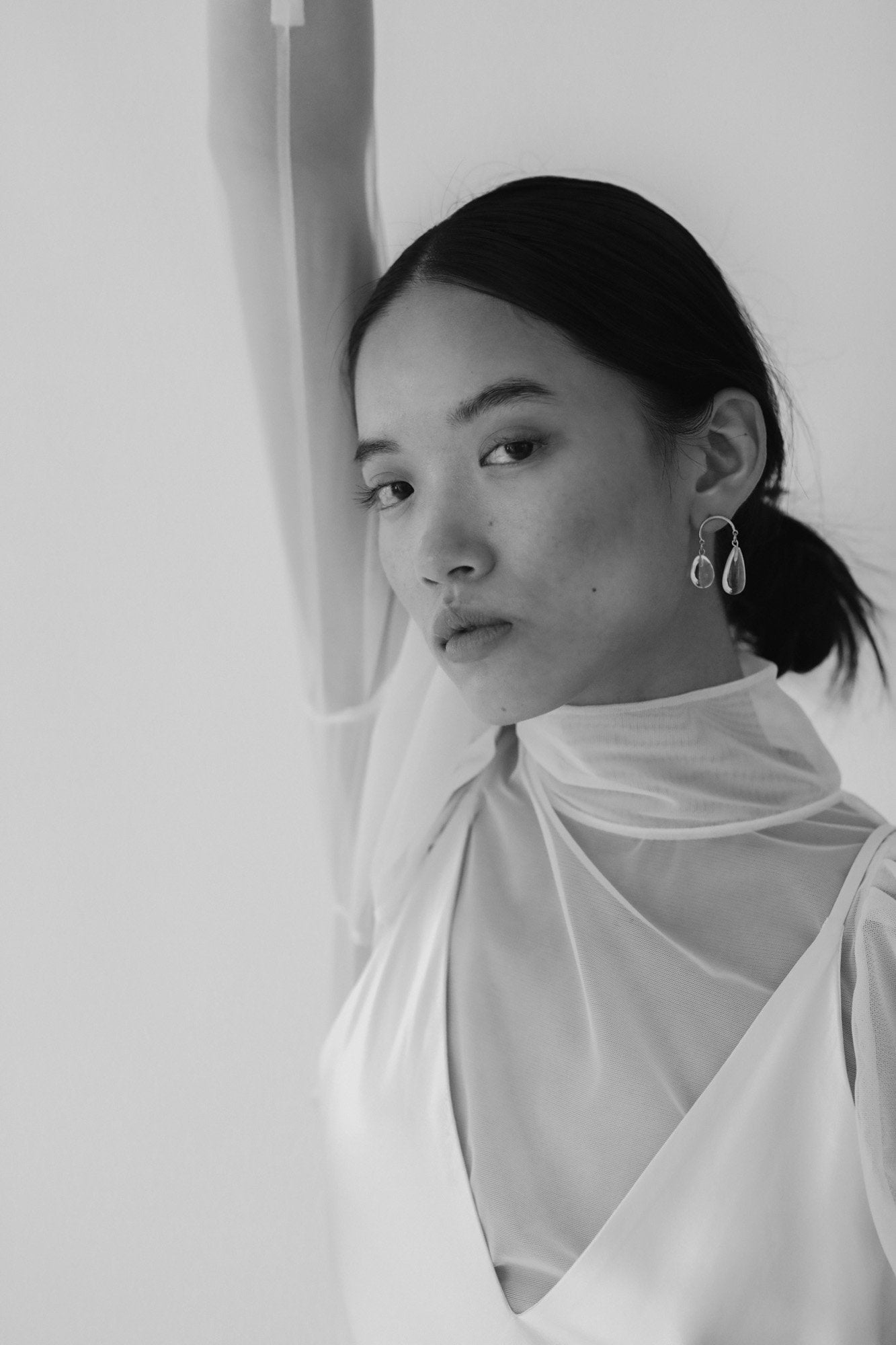 【新】【A.B. ELLIE】 Glass Asymmetrical Drop