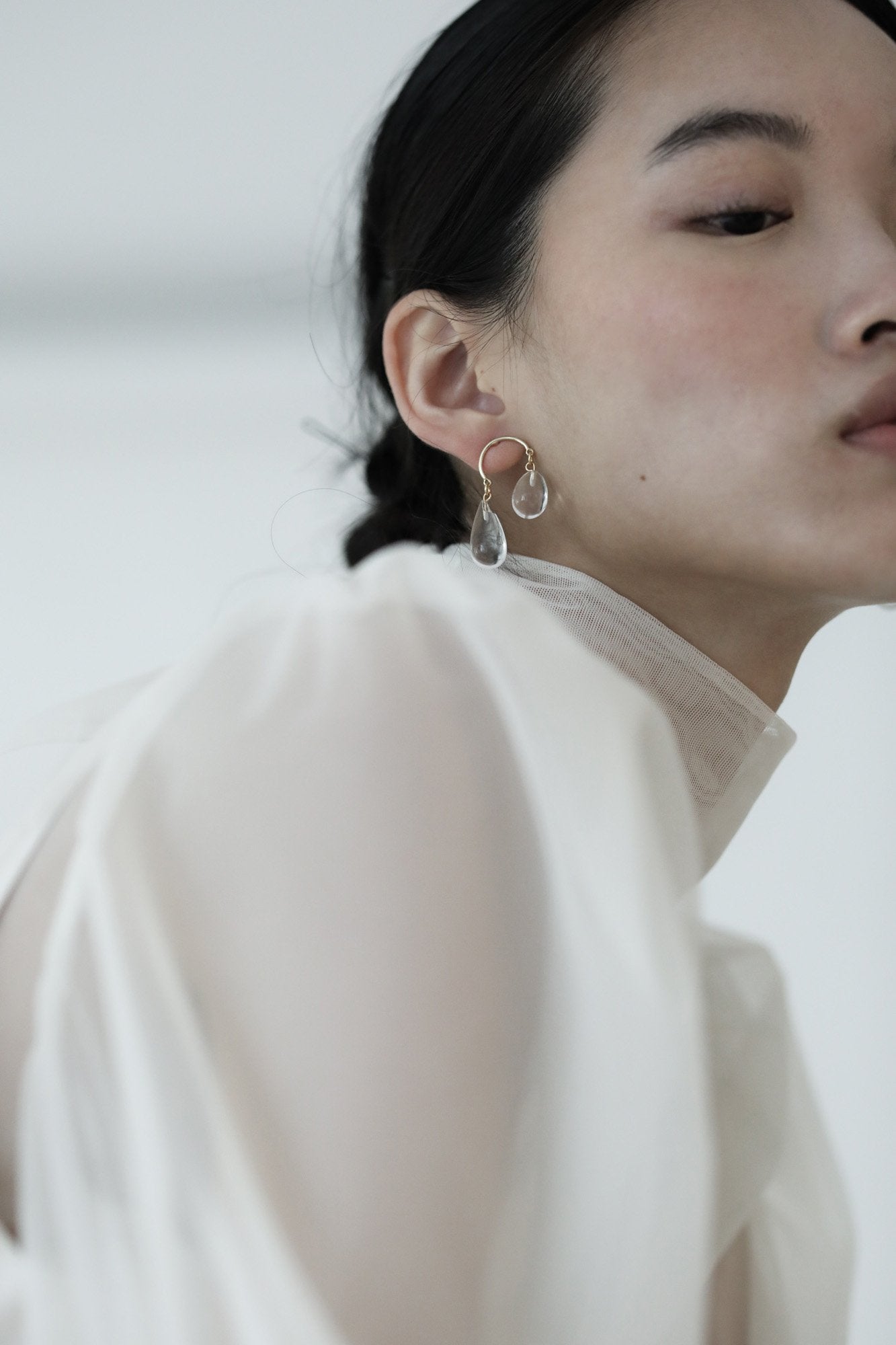 【新】【A.B. ELLIE】 Glass Asymmetrical Drop