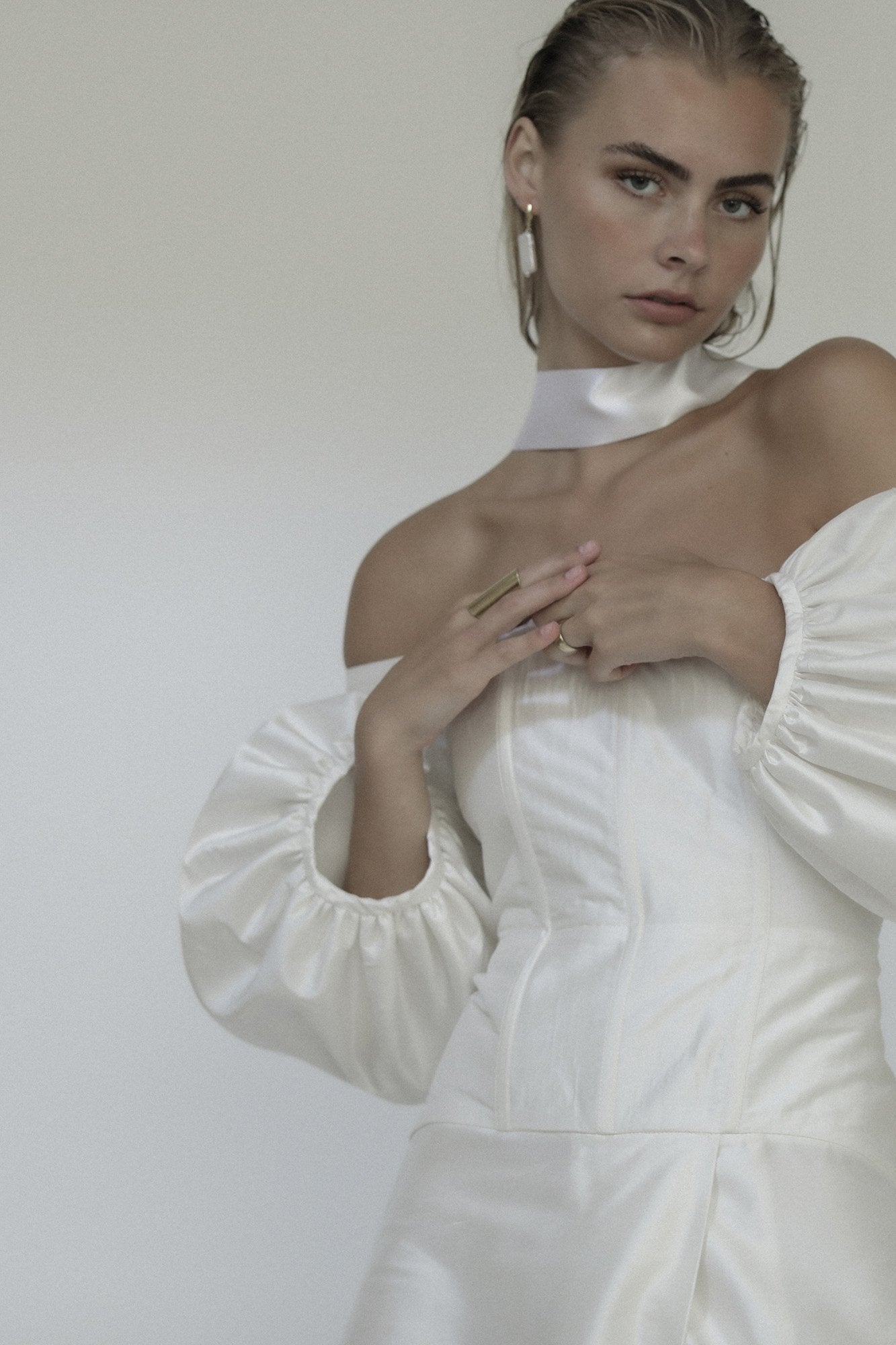 【新】【A.B. ELLIE】 Hughes Freshwater Pearl Bar Drops