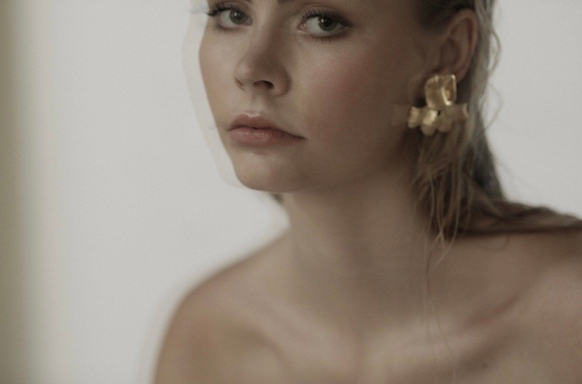 【新】【A.B. ELLIE】 Indigo Statement Studs