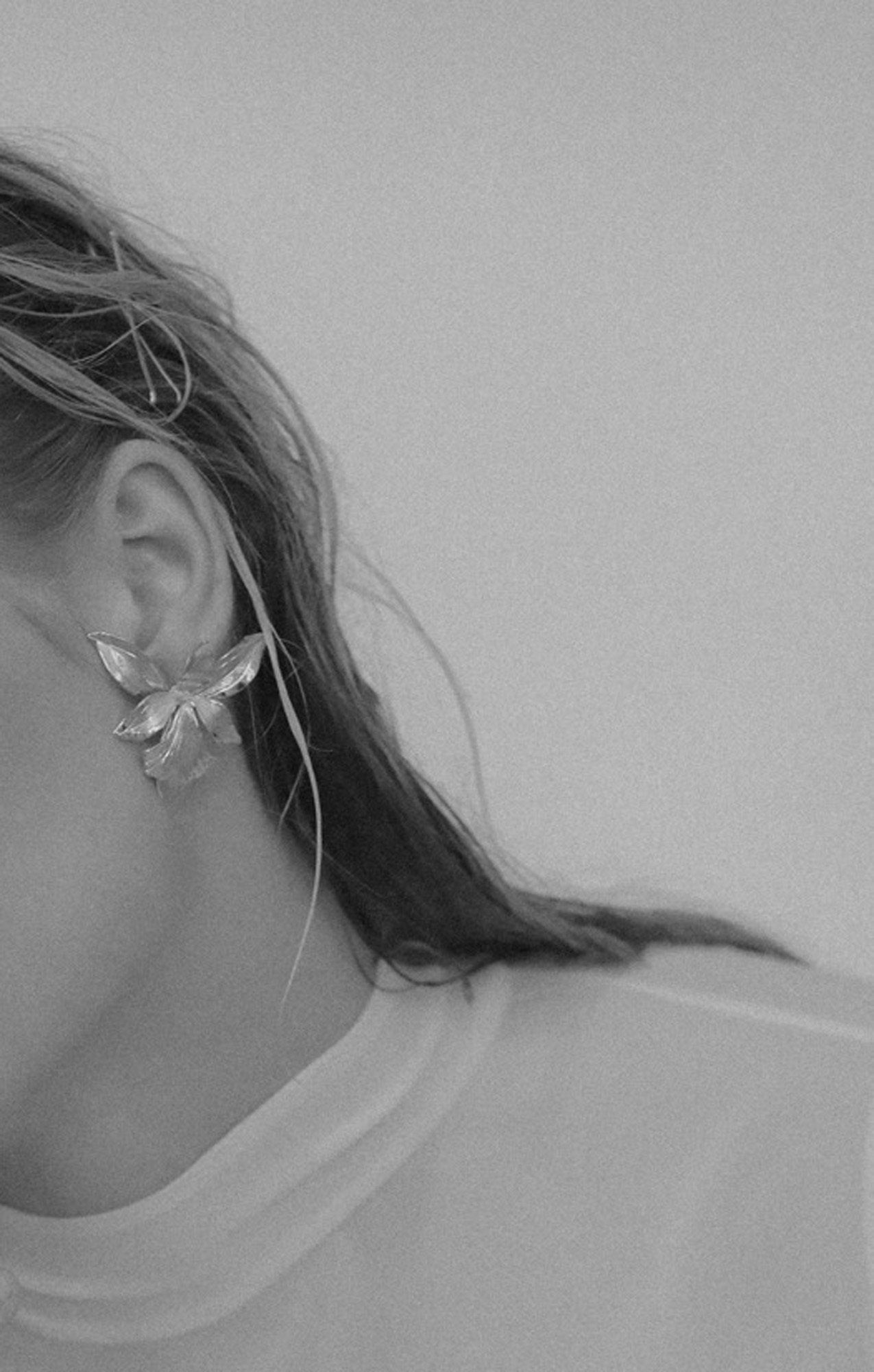 【新】【A.B. ELLIE】 Iris Statement Studs