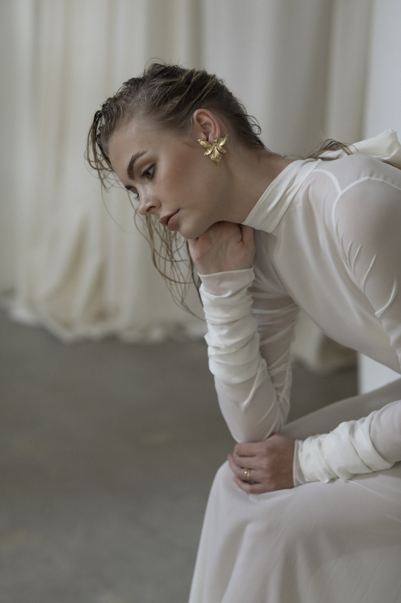 【新】【A.B. ELLIE】 Iris Statement Studs