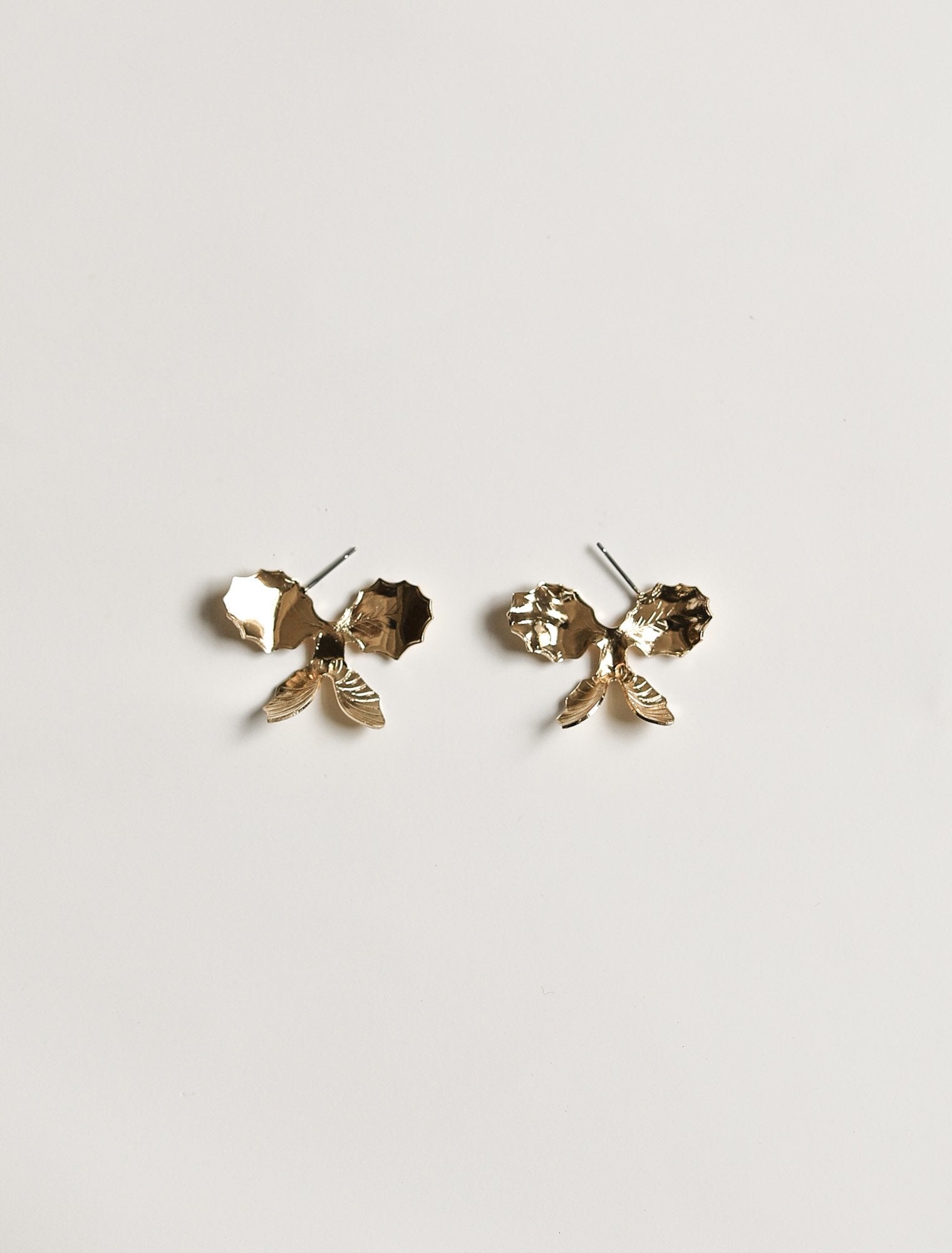 【新】【A.B. ELLIE】 Iris Profile Studs