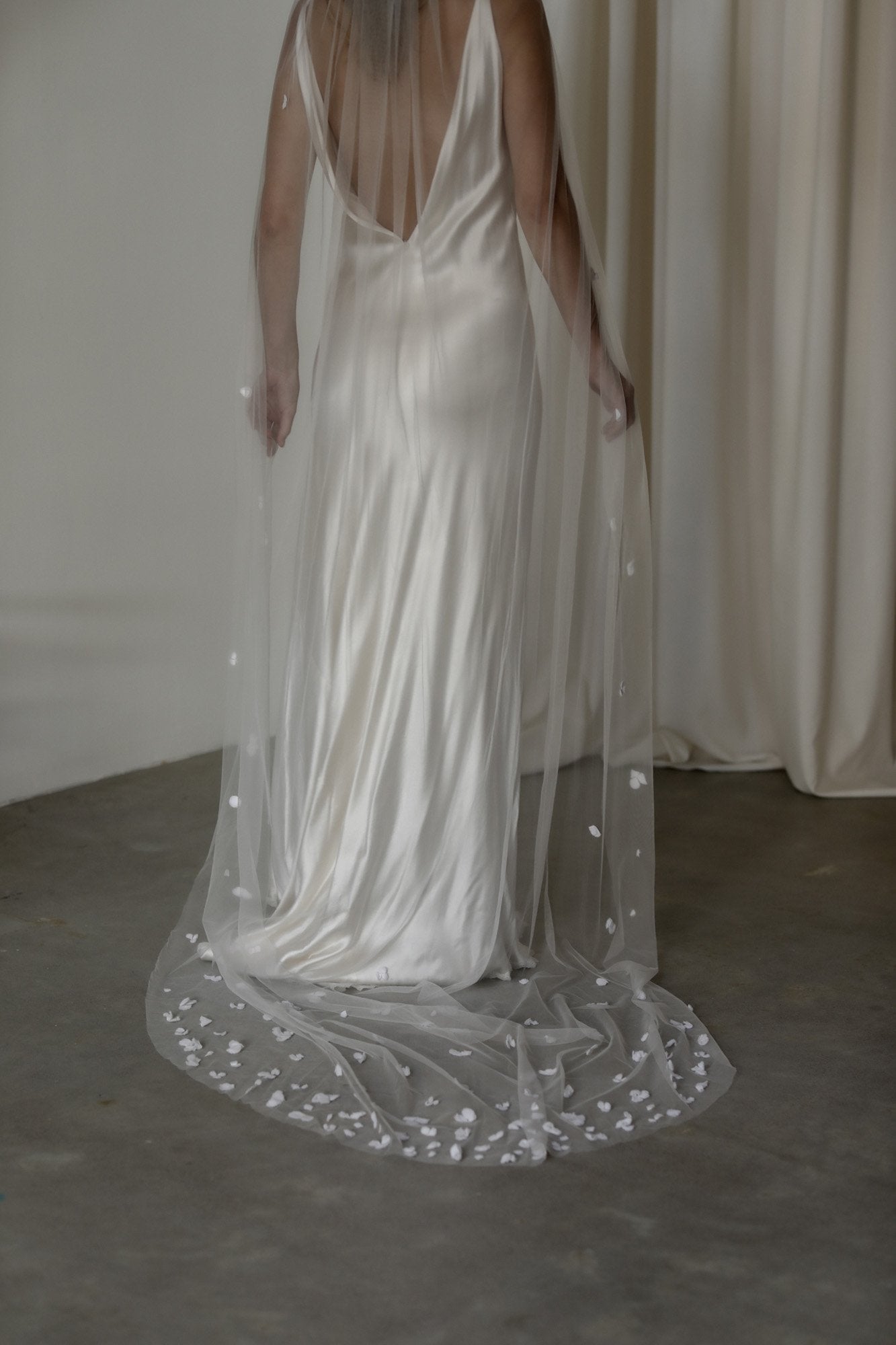 【新】【A.B. ELLIE】 Layla Veil
