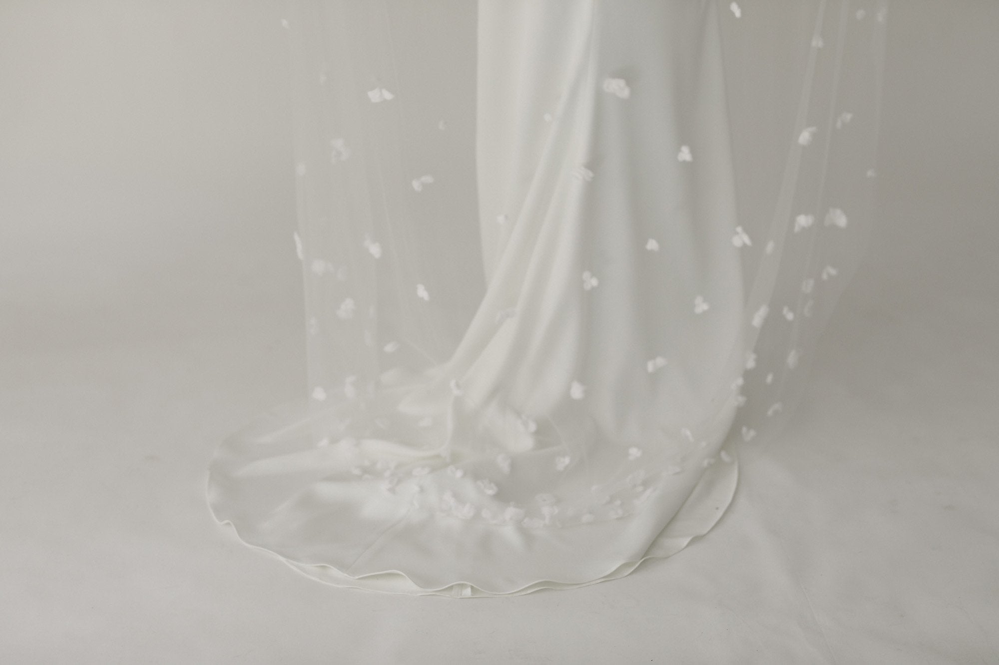 【新】【A.B. ELLIE】 Layla Veil