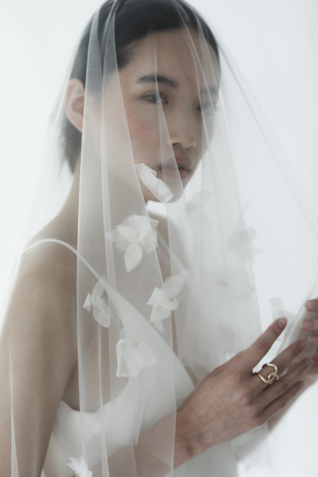 【新】【A.B. ELLIE】 Luna Veil