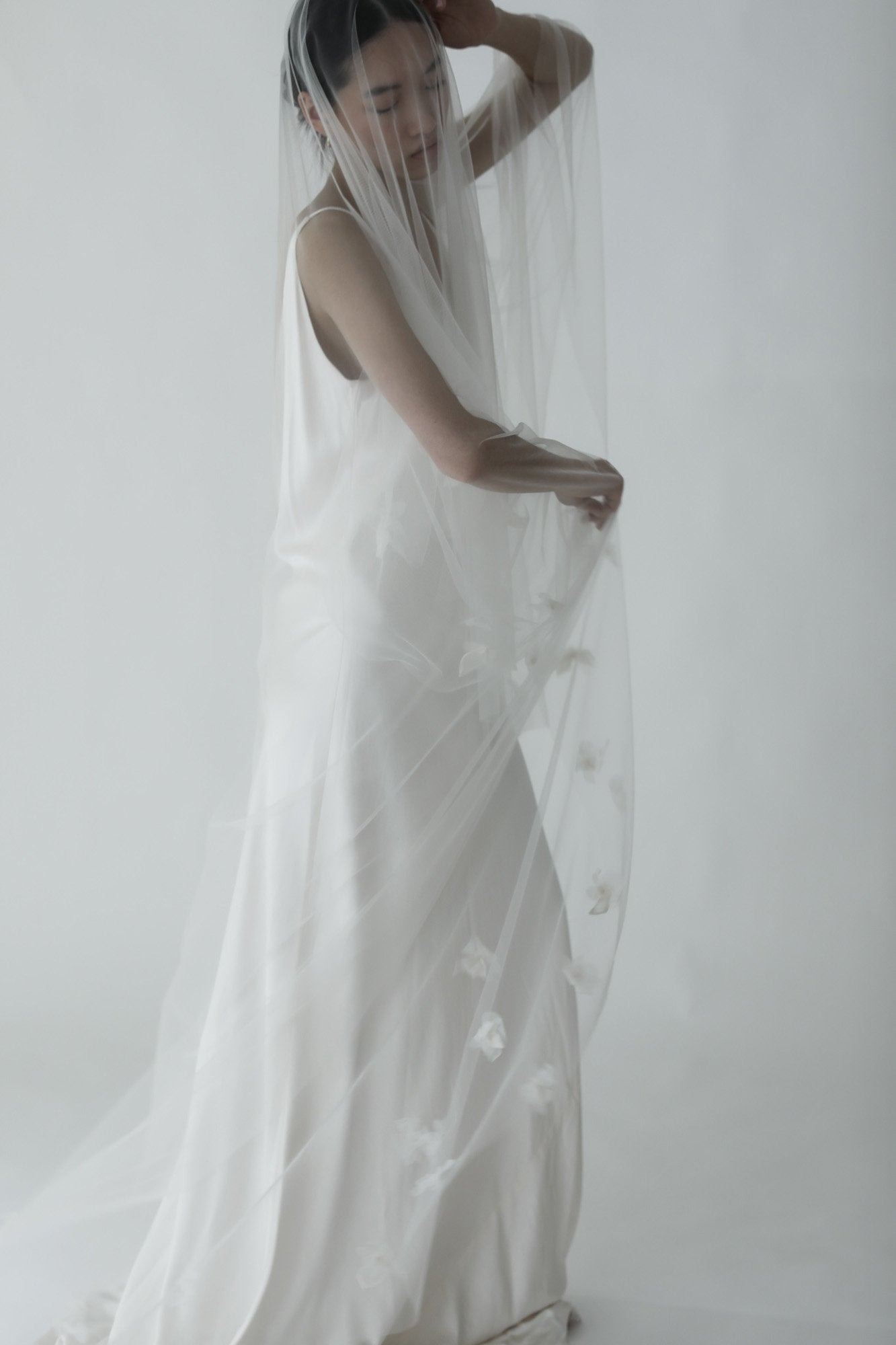 【新】【A.B. ELLIE】 Luna Veil