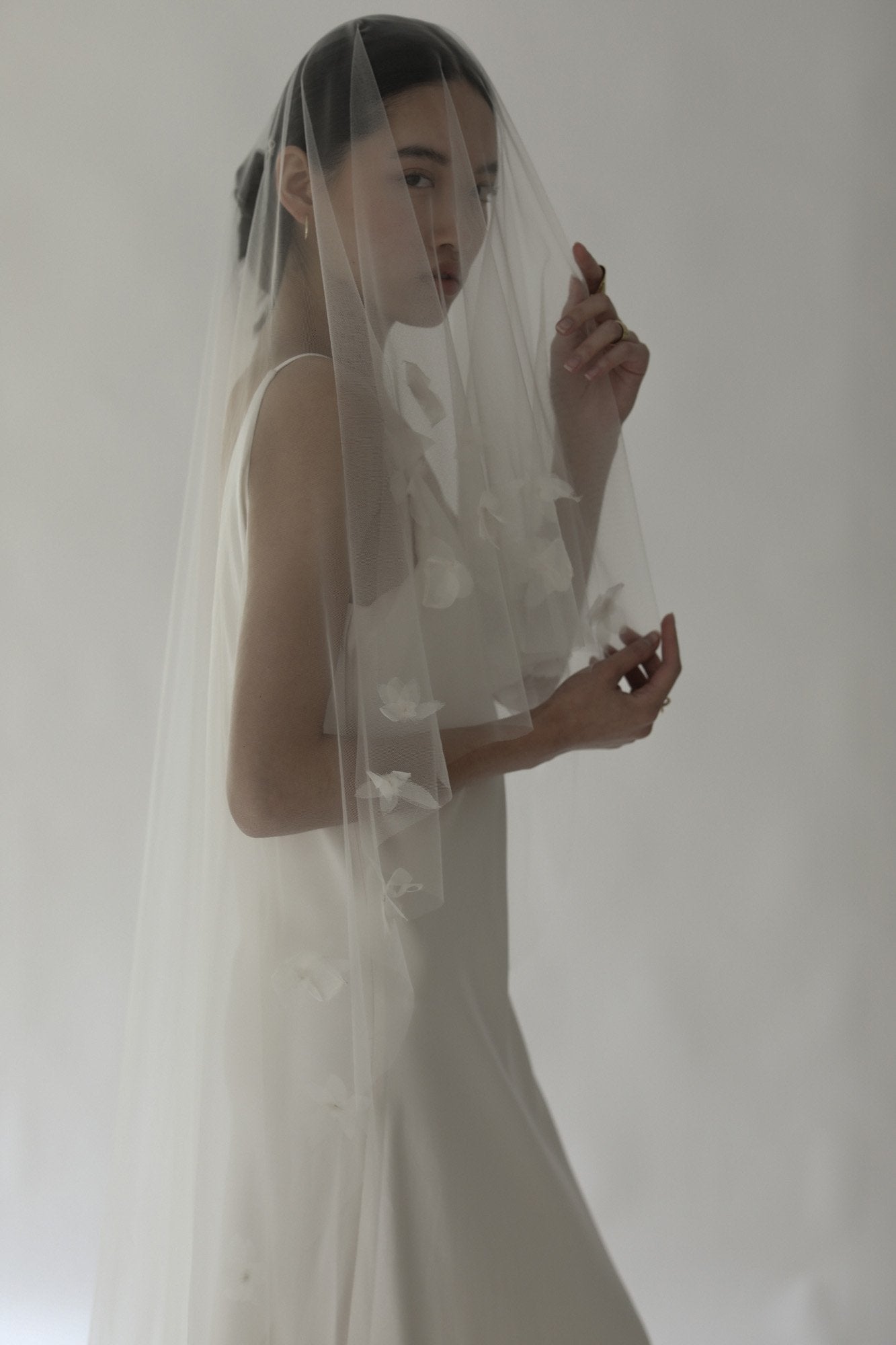 【新】【A.B. ELLIE】 Luna Veil