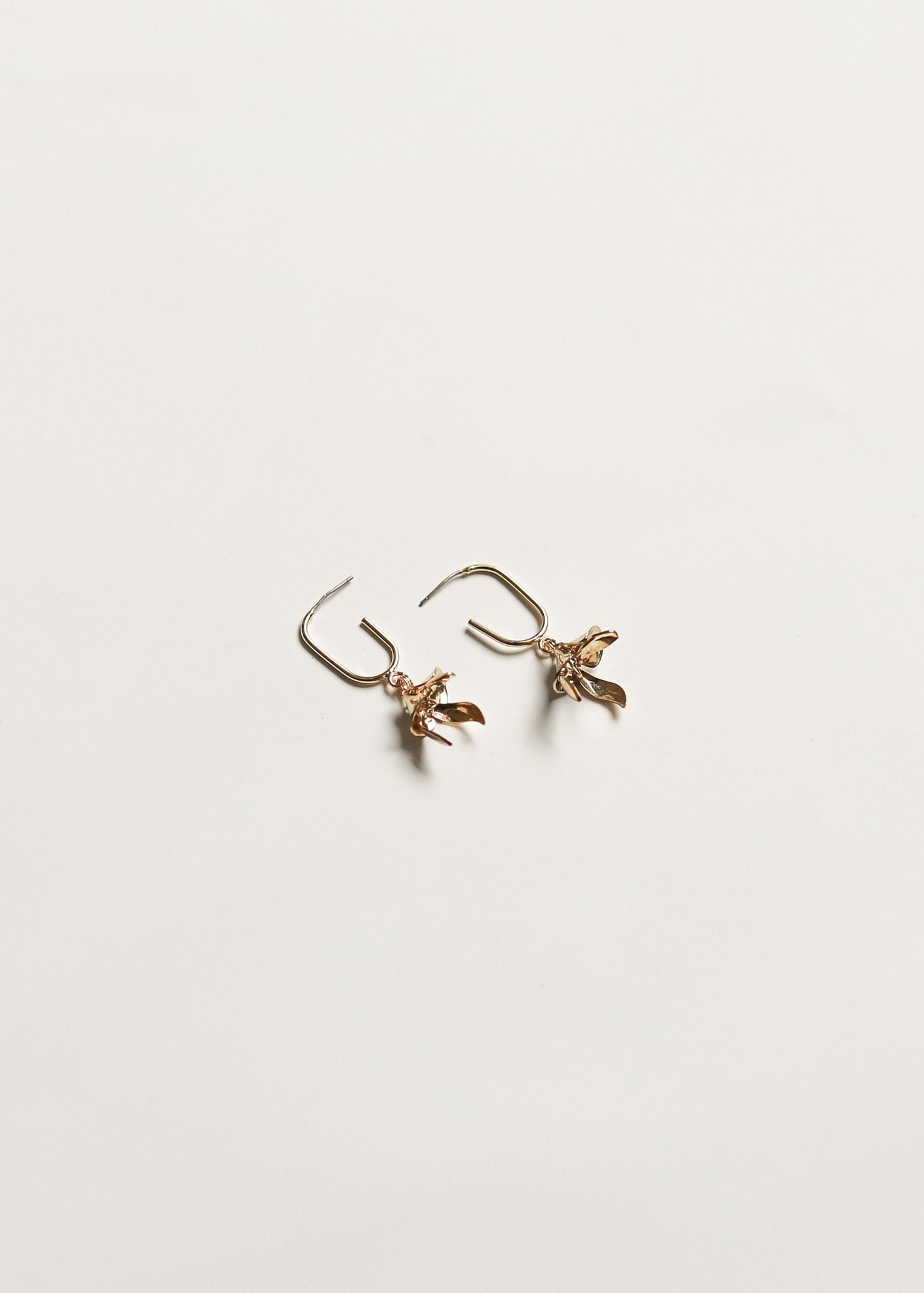 【新】【A.B. ELLIE】 Magnolia Oblong Huggies
